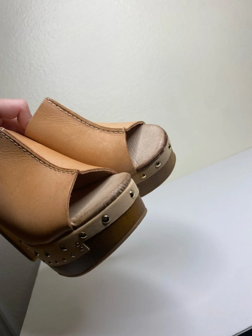 Chinese Laundry Women's Tan Leather Studded Platform Peep Toe Mules - Picture 14 of 14